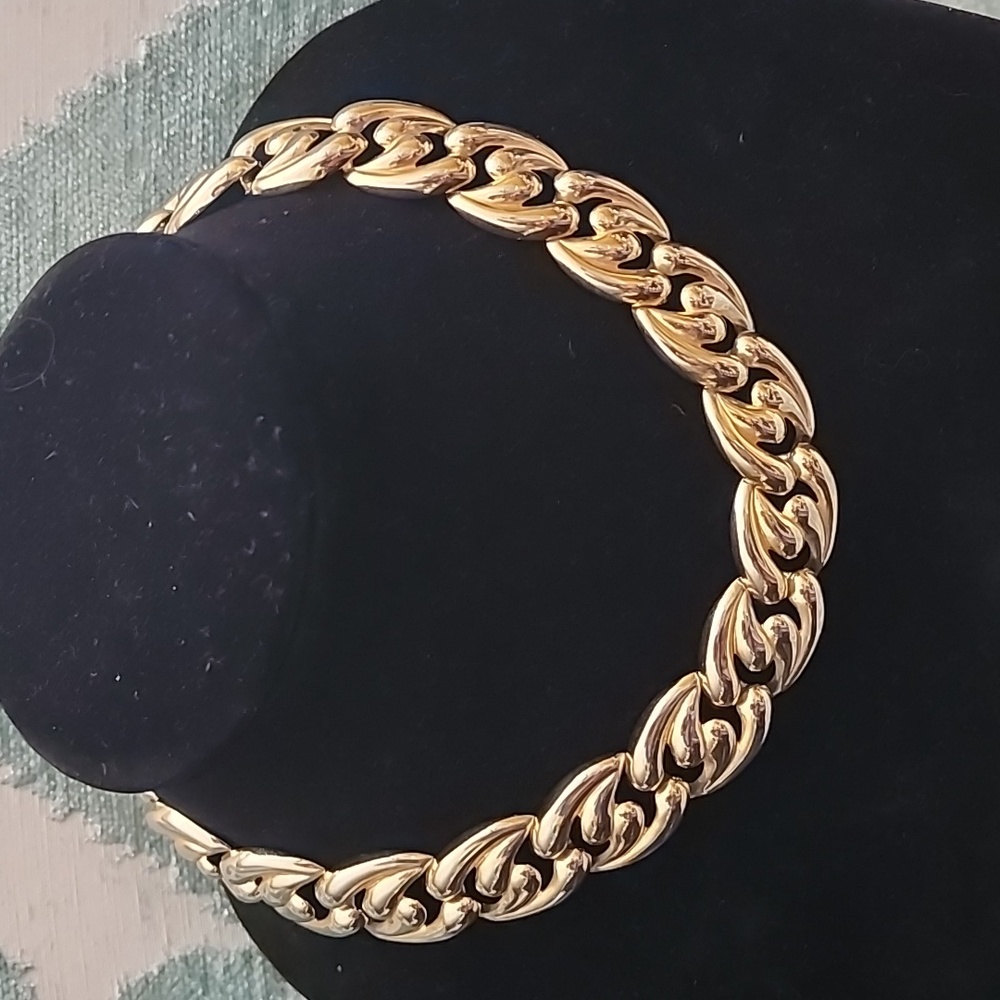 Vintage Gold-Tone Collar Statement Necklace in Excellent Condition